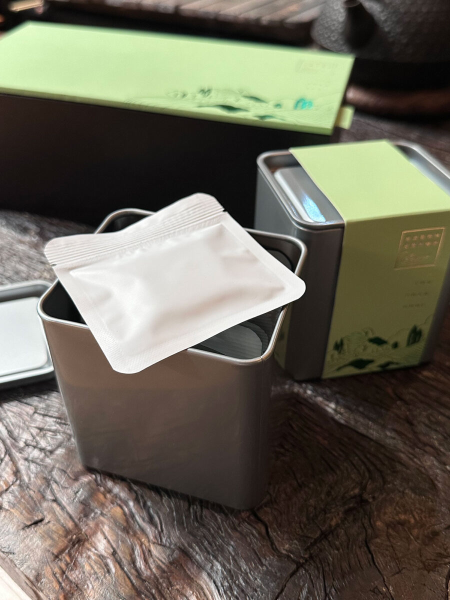 Chinese Tea Gift Box Set 中国茶礼盒套装 GBW1020 - Image 2