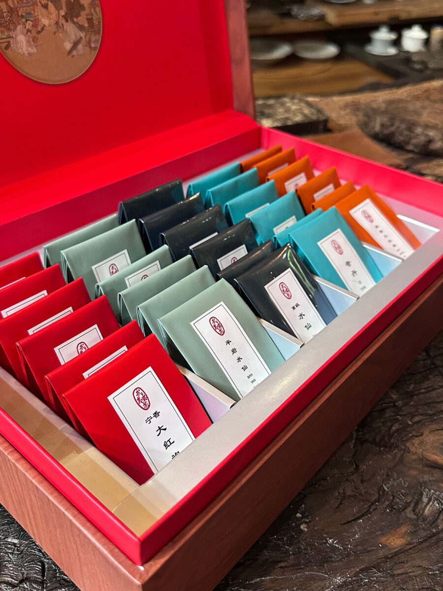 Chinese Tea Gift Box Set 中国茶礼盒套装 GDH6688 - Image 8